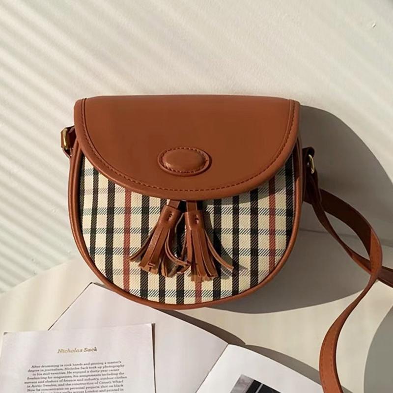 

Lattice Stitching Design Ladies Retro Female Handbag Niche Shoulder Bag for Women Senior Messenger Bag and Purses, Black