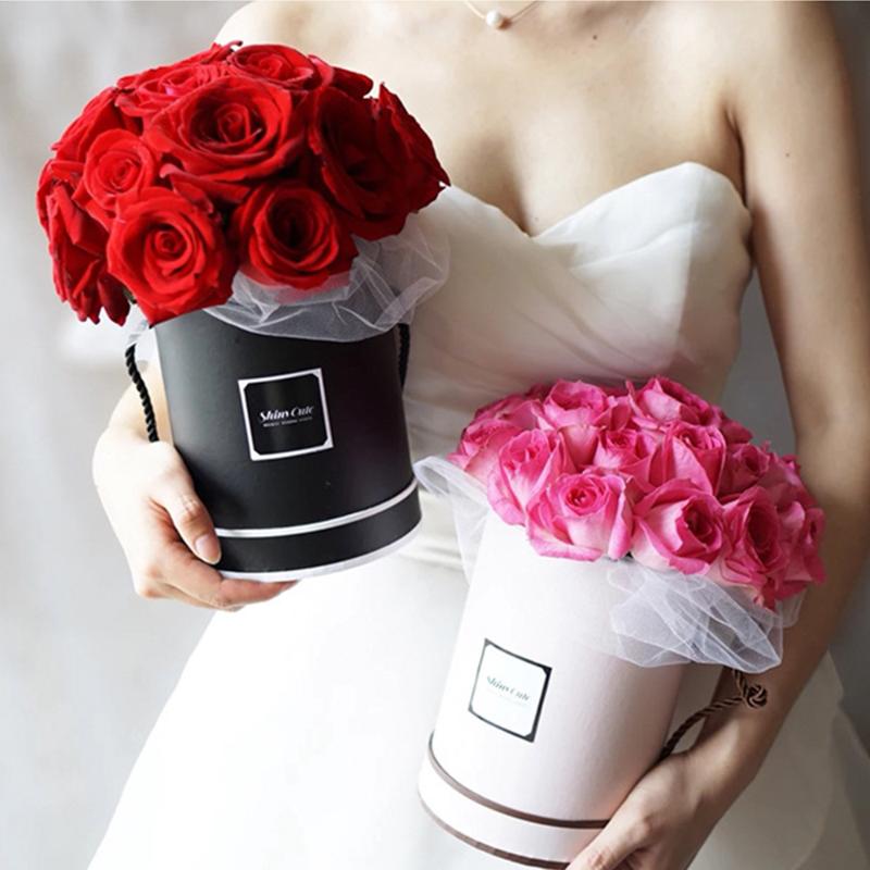 

Round Flower Boxes Handheld Flowers Bouquet Mini Paper Packaging Box Hug Bucket Vase with Lid Birthday Party Wedding Home Decor