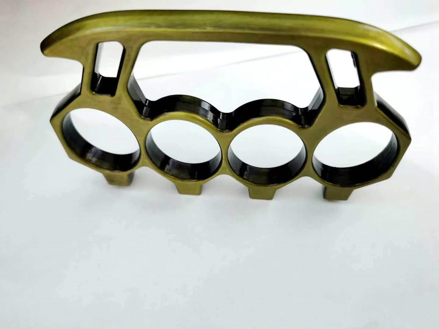 

New glass fiber alloy finger tiger four finger self defense weapon four finger self defense hand brace aluminum alloy self defense 17
