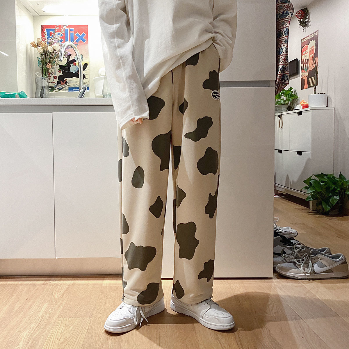 

Male Trousers 2021 New Spring Printed Straight-line Sweatpants Drawstring Youth Men's Clothes R7L3, White k719