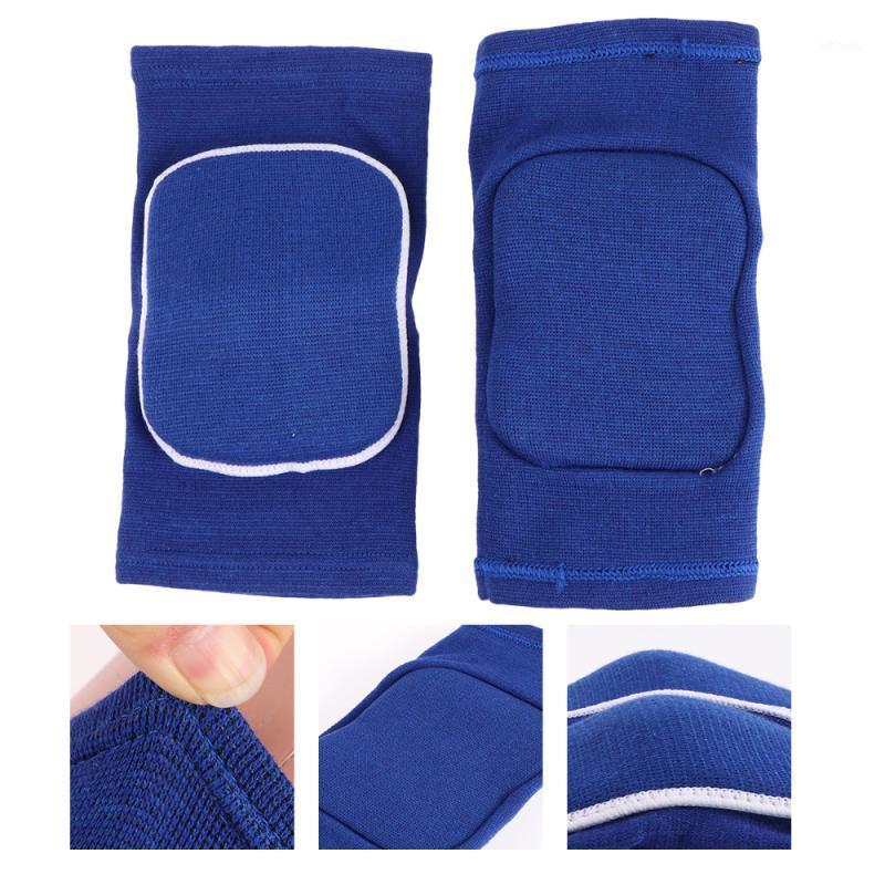 

1 Pair Knee Protector Soft Practical Warm Knee Pads Sports Sleeve Elastic Leg Brace for Basketball1, Grey