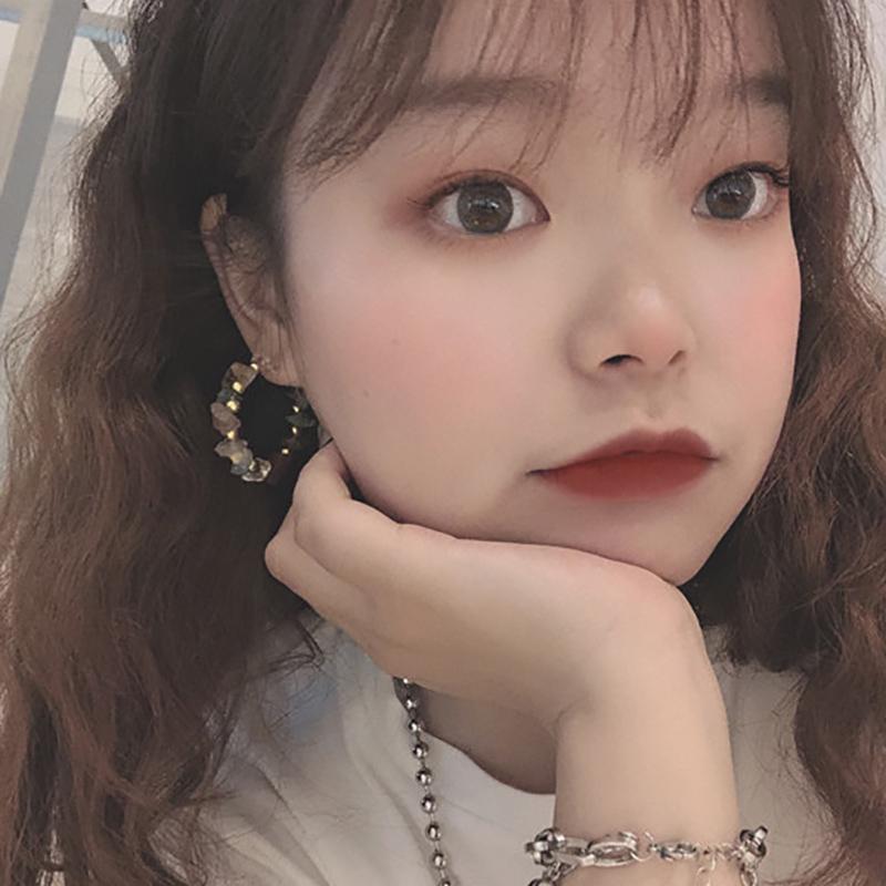 

Momiji Boho Multi Color Natural Stone Hoop Earrings for Women All Handmade Fashion Wedding Jewelry Crystal Statement Earrings