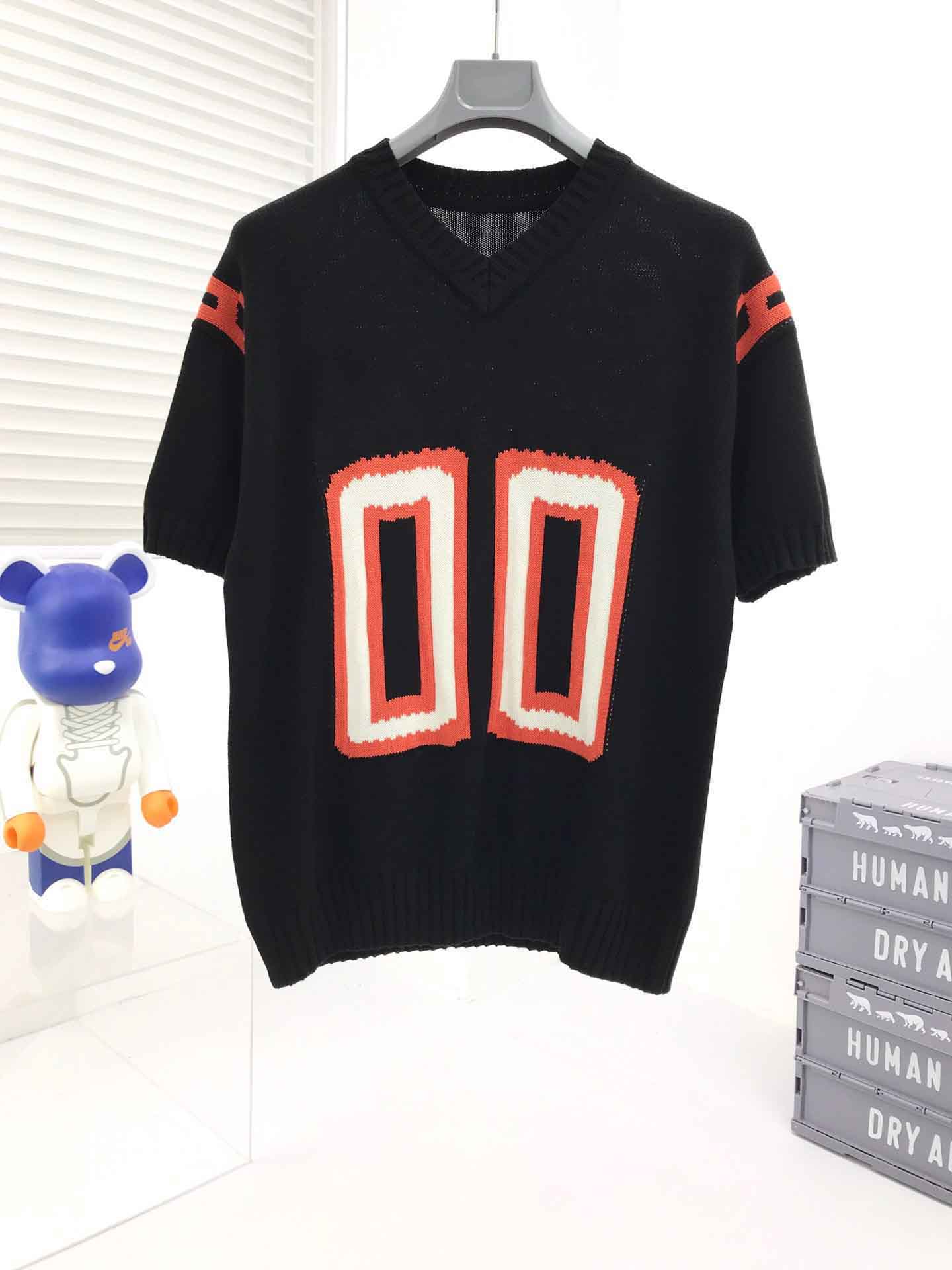 

New AOP jacquard letter knitted sweater in autumn / winter 2022 acquard knitting machine e Custom jnlarged detail crew neck cotton tf444c3s