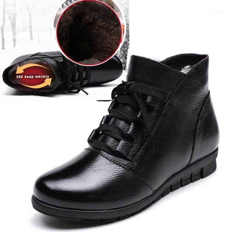 

LIHUAMAO European Style Black Ankle Boots Round Toe Black lace up Genuine Leather Woman Shoes With Warm Plush winter boots1