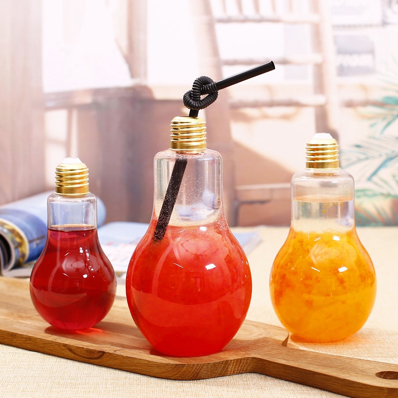 

LED Light Bulb Water Bottle Plastic Milk Juice Water Bottle Disposable Leak-proof Drink Cup With Lid Creative Drinkware Wholesal