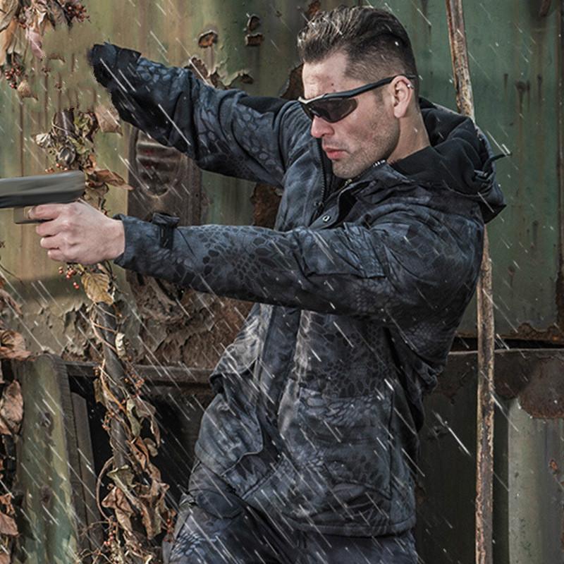 

Camouflage Python Pattern Hiking Jacket tactical stormsuit outdoor wear Hooded Coat Chaopai Fleece warm windbreaker, Black