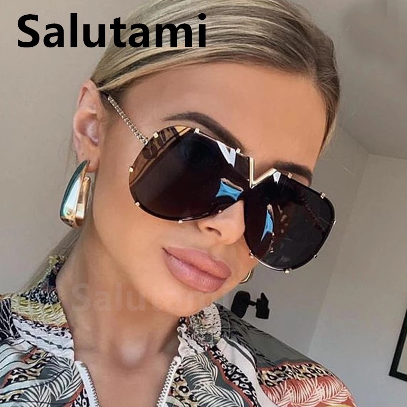 Lunettes de soleil de luxe One Piece Shield Designer Sunglasses pour les femmes Vintage surdimensionnées surdimension