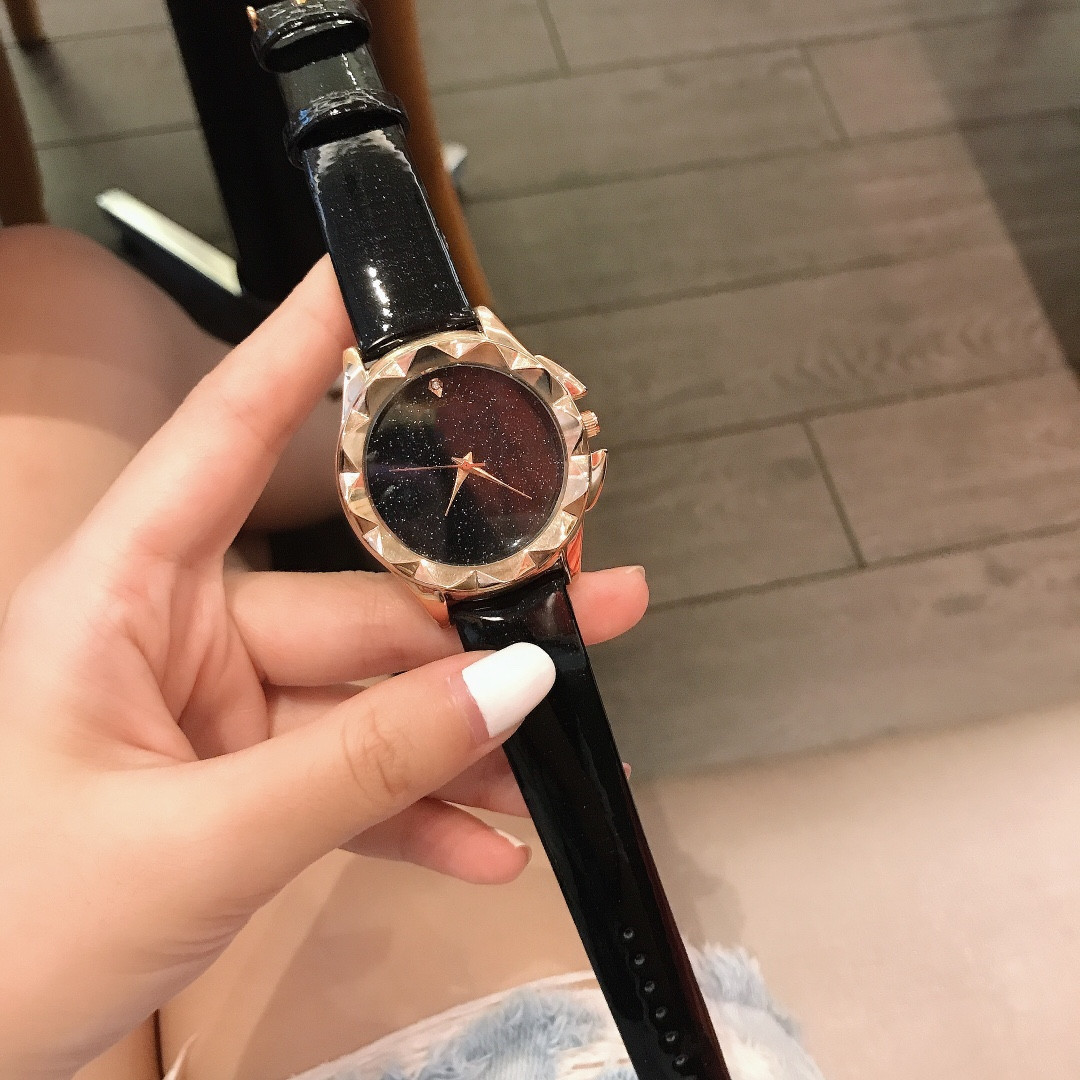 

new spot di fashion quartz belt watch factory direct sales, Slivery;brown