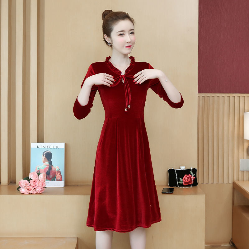 

to Elegant the Line Vintage Velvet Solids As Party Mangoes Thin Female Wrists Dressed in Spring Fall 18y7, Dark red