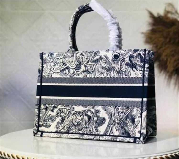 

Luxurys designers handbags tote bags new high-capacity Handbag minimalist commuter shoulder bag woman superior quality, Black