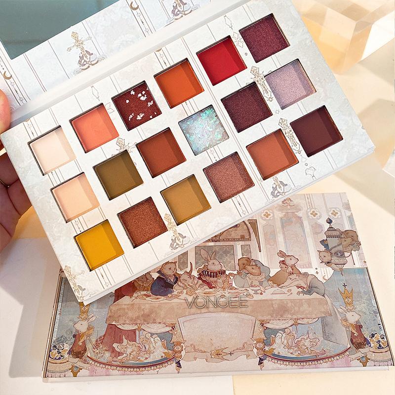 

18 Color Party Eyeshadow Palette Earth Pearly Matte Sequins Waterproof And Non Floating Powder Long Lasting Waterproof, 01
