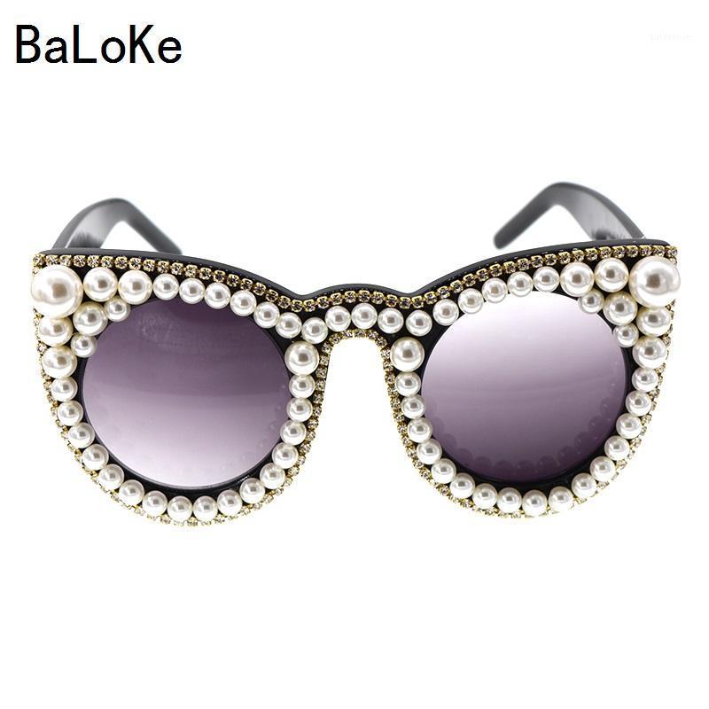 

Fashion cool rhinestones cat eye sunglasses women brand designer oversize cat eye sunglasses pearl ladies party catEye glasses1