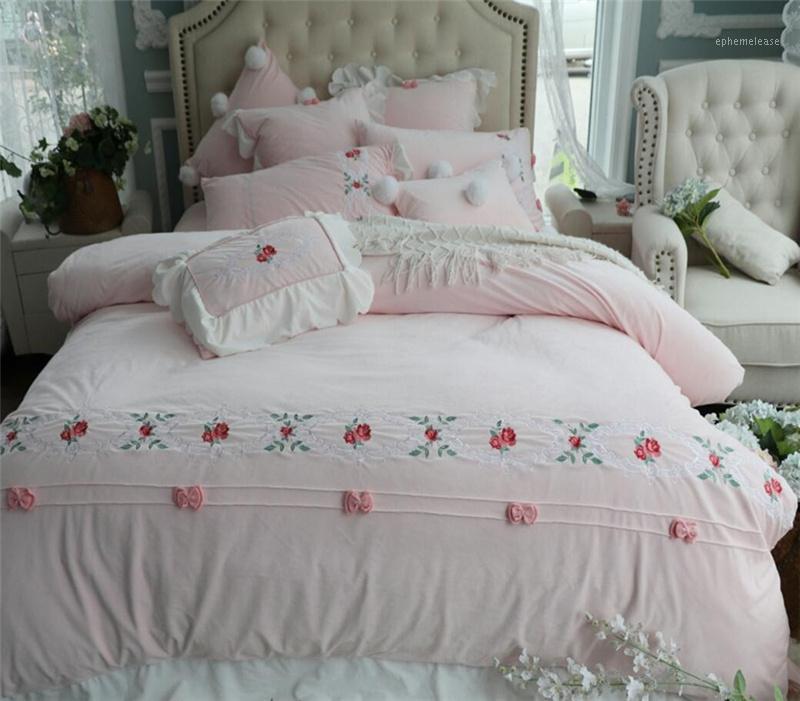 

Winter Fleece Velvet Rose Princess Bedding Set Warm Flannel Embroidery Duvet Cover Bed Sheet Pillowcase Queen King size J/6/7pcs1, Mn1