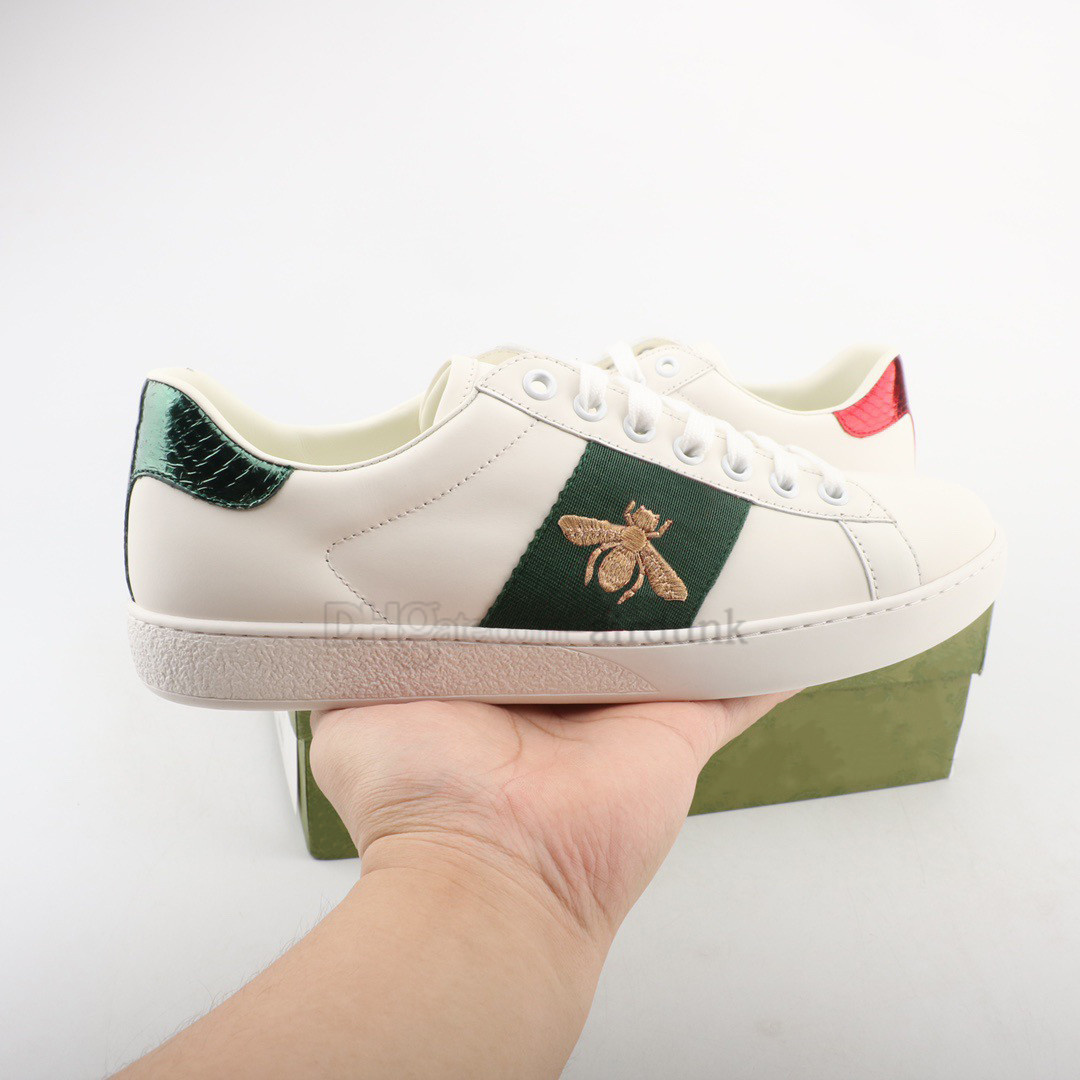 

2021 Designer Casual Dress Shoes Italy Ace Sneakers Bee Snake Leather Embroidered Black men Tiger White Walking Sports Platform Chaussures interlocking Trainers, Shoes box