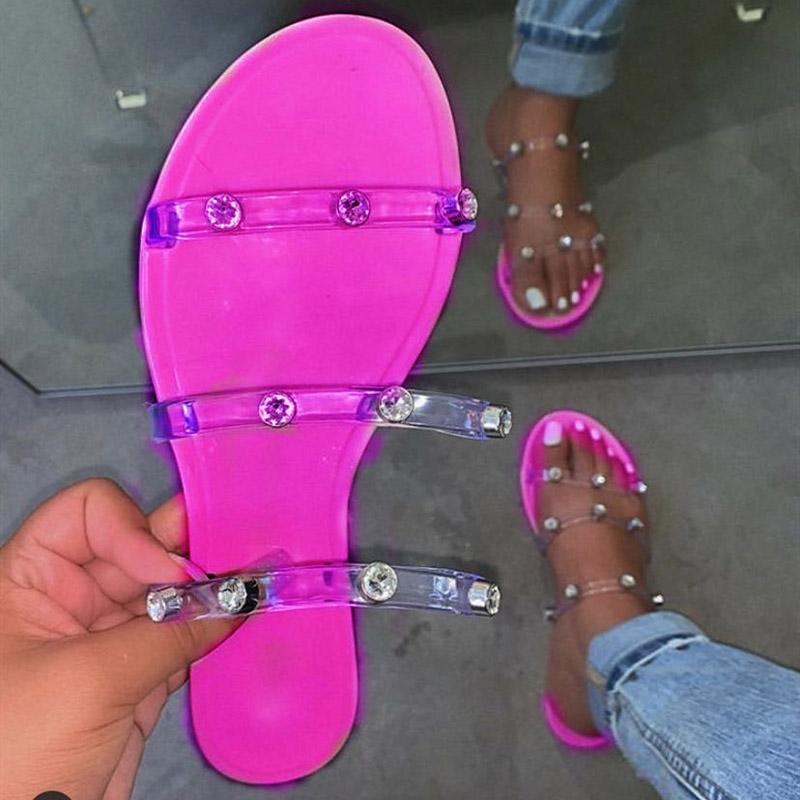 

Fashion Summer Women's Transparent Rivet Slippers Outside Diamond Leisure Slides TPR Soled Non-Slip Female Beach Sandals, Black