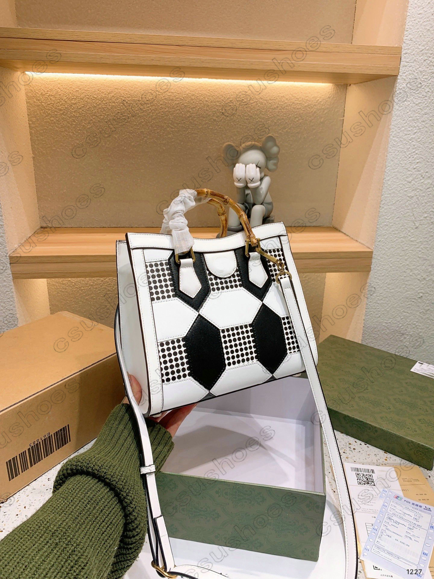 

Womens Diana Bamboo Bag Hexagons Dots Serpentine Stitching Ophidia 100 Tote Ostrich Python Beige Canvas Leather Vintage Shoulder Italy Brand Designer Handbag Bags, No bag