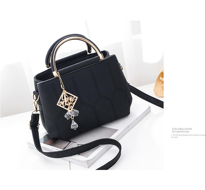 

Ladies bags 2010 new style fashion one-shoulder diagonal portable female bags, Black