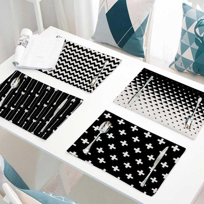 

Black and white geometric table mat cotton pad mat kitchen decoration accessories dinner table 44*28cm/piece H081