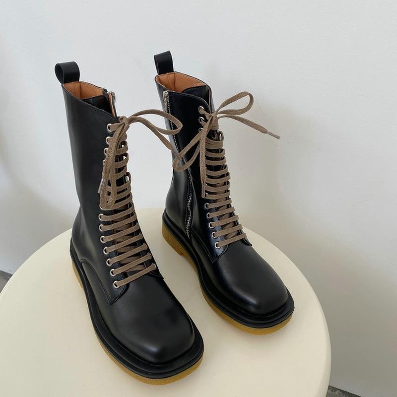 

Fashion High Quality Genuine Leather Motorcycle Boots Women Platform Shoes Lace Up Thick-soled Shoes Mid-Calf Boots, Black