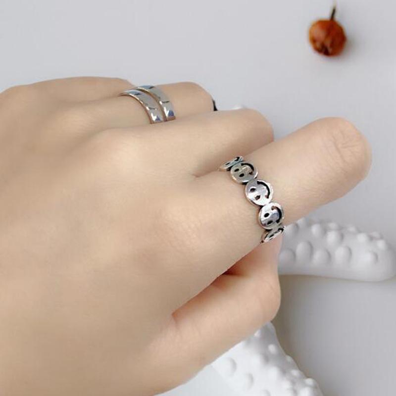 

Vintage Smiling Face Finger Rings for Women Girl Punk Hip Hop Opening Adjustable Ring Weaving Rings Statement Jewelry Gift