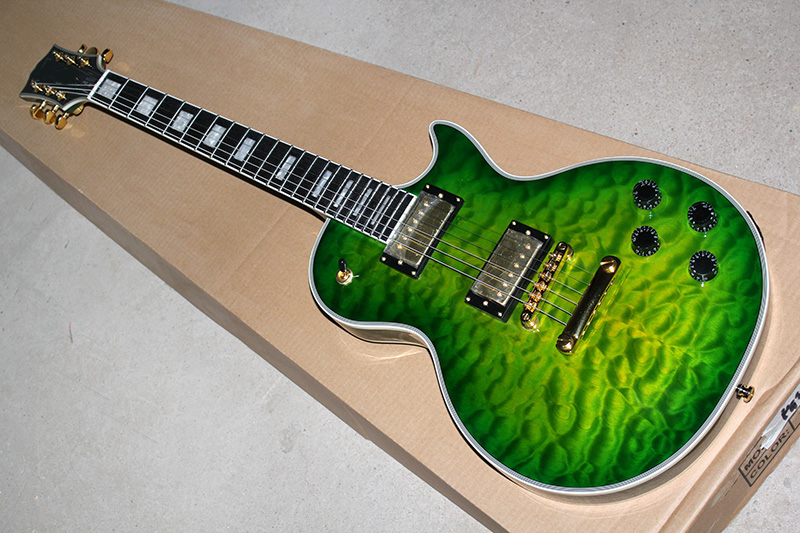 

Factory Custom Green body Tiger Flame Maple Veneer Electric Guitar with Golden hardware,Fixed bridge,Body binding,can be customized