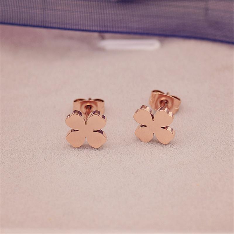 

Stud YUN RUO Rose Gold Color Lucky Flower Earring Woman Birthday Gift Titanium Steel Fashion Jewelry Never Fade Drop