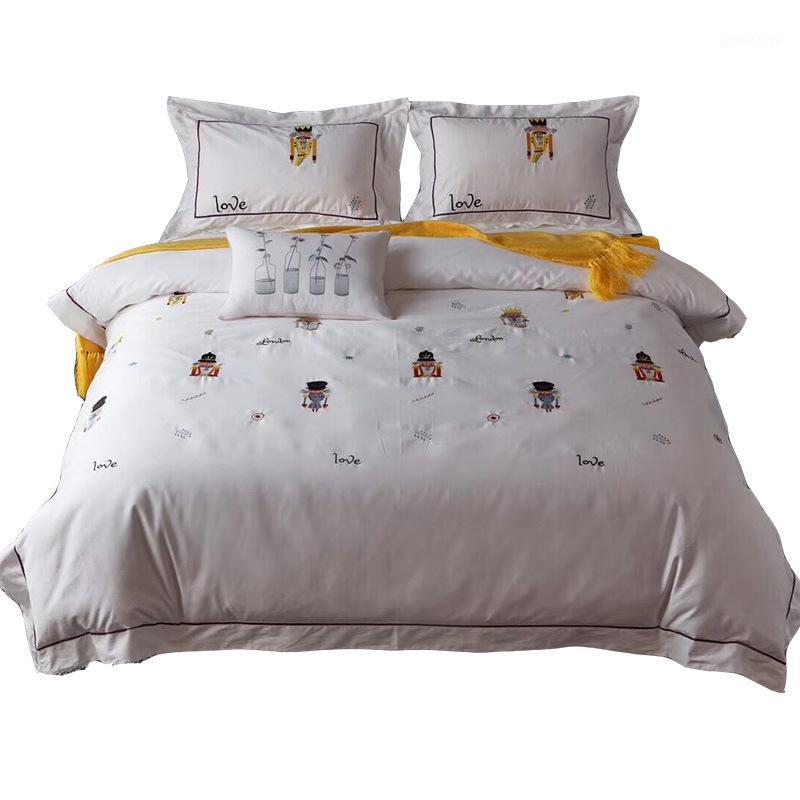 

Kids Bedding Villa Model Sample Houses Room Bedding Princess White Embroidery 4pcs BeddingSet Satin Comforter QueenBedSet1