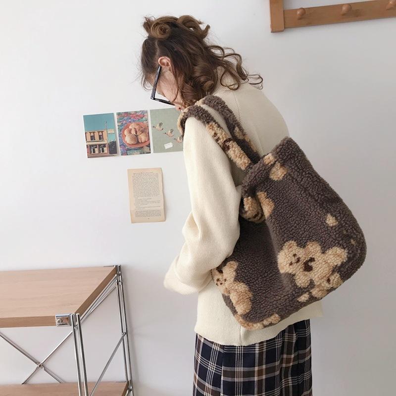 

Women Lamb Like Fabric Shoulder Tote Bag Canvas Fluffy Fur Bear Handbags Large Capacity Soft Shopping Bags Girls Cute School Bag