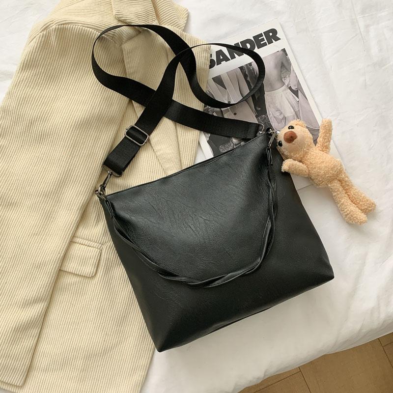 

Female High Quality Bucket Bag For Women 2021 Vintage Shoulder Bag Big Capacity Crossbody Little Bear Shopping Handbag Purse, Syle 1