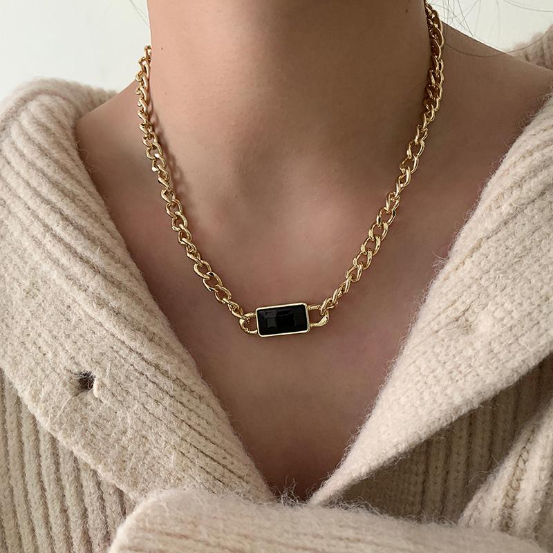 

SRCOI New Trendy Titanium Steel Thick Chain Necklace Black Square Pendant Double-Layer Necklace Women Simple Clavicle Chain