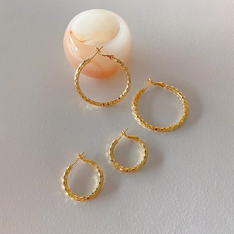 

Korea Design Fashion Retro Irregular Gold Color Metal Big Small Hoop Earrings Women Simple Party Shiny Hypoallergenic Jewelery