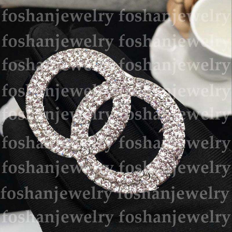 

Top Designer Brooch Famous Letter Diamond Brooches Pin Tassel Women Luxury Brooch Jewelry Clothing Decoration