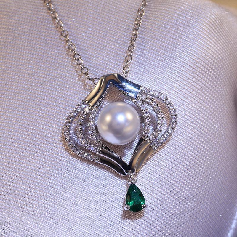 

Huitan Engagement Necklace Graceful Princess Futuramic Simulated Pearl Paved Zircon Green Water Drop Pendent Trendy Girl Jewelry1