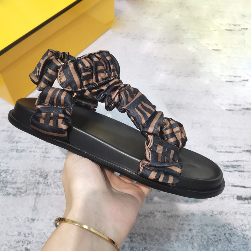 

2022 Luxury Designer Women Sandals Satin letters fold flower Classic Fashion Casual Shoes beach flat bottom sandals thick bottom leisure vacation shoes Big size 43, Brown letters slippers