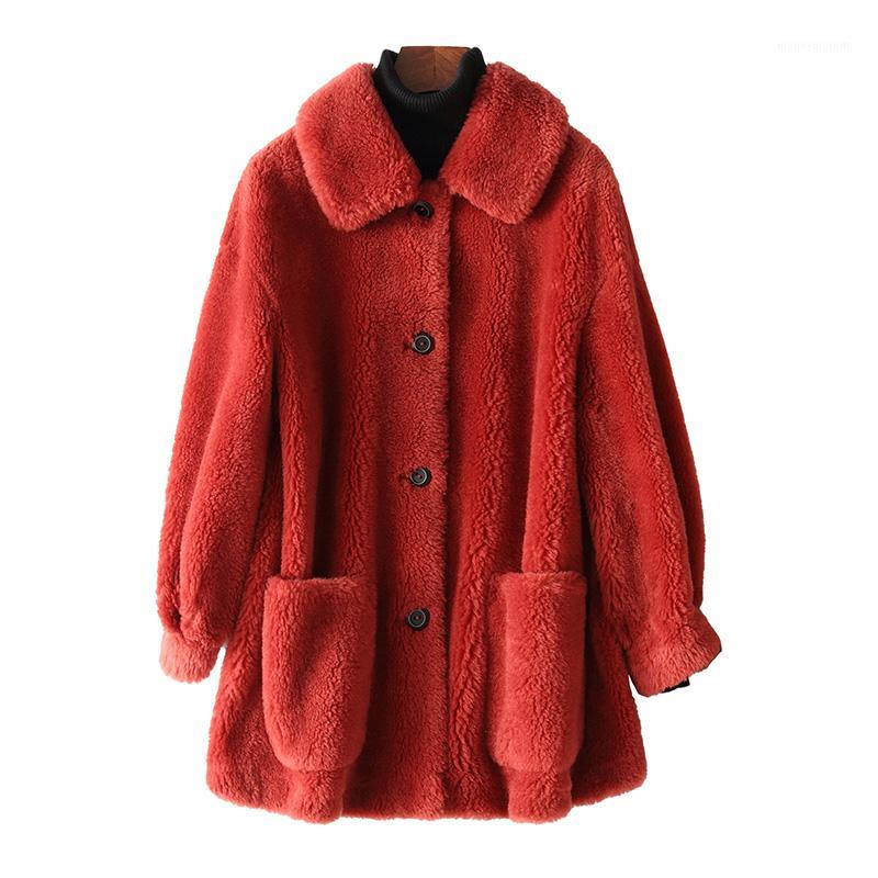 

2019 Autumn Winter Real Wool Coats and Jackets Women Real Sheep Shearling Fur Coat Winter Jacket Women Coats A2671, Red