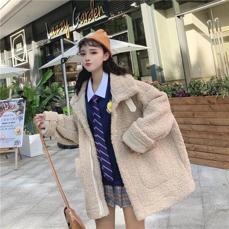 

HStar Women Faux Fur Lambswool Oversized Jacket Teddy Bear Coats Winter Hairly Warm Ladies Outerwears Vintage Faux Fur Coat, Beige