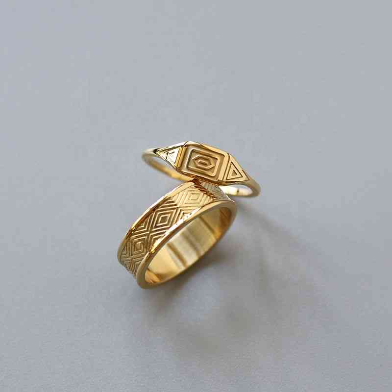 

Ladies Stainless Steel Ring Sets Gold Plated Fashion Jewelry Accessories Greek Pattern Ornament 18k