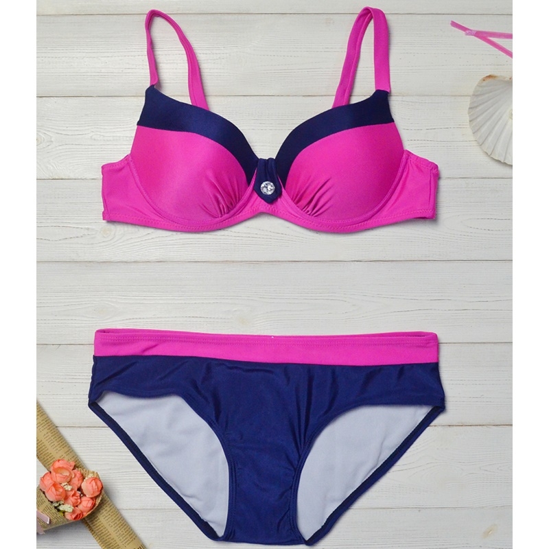 

Sexy Crystal Panel Bikini Swimsuit
