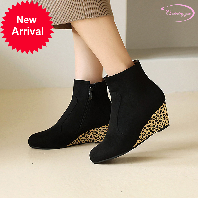 

2021 The New Street Style Round the Ankle Blue Apricot Zipper Red Tights High Heels Motorcycle Boots Big Size Shoes Yicp