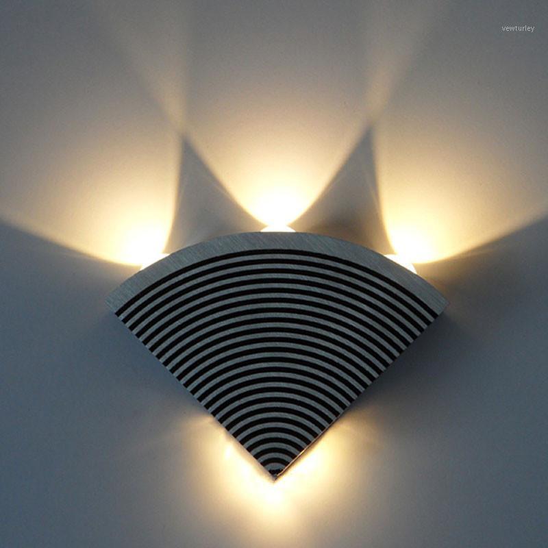 

Fan-shaped 4W Aluminum LED Wall Lamp indoor hotel decoration light living room bedroom bedside TV background picture lamps1