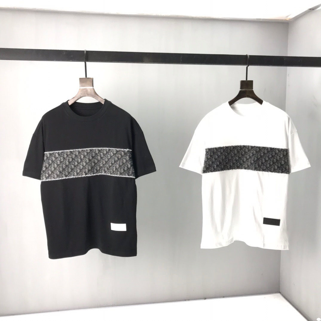 

2022ss New men shirt spring and summer new Hoodies high grade cotton printing short sleeve round neck panel T-Shirt Size: m-l-xl-xxl-xxxl Color: black white 1-06158