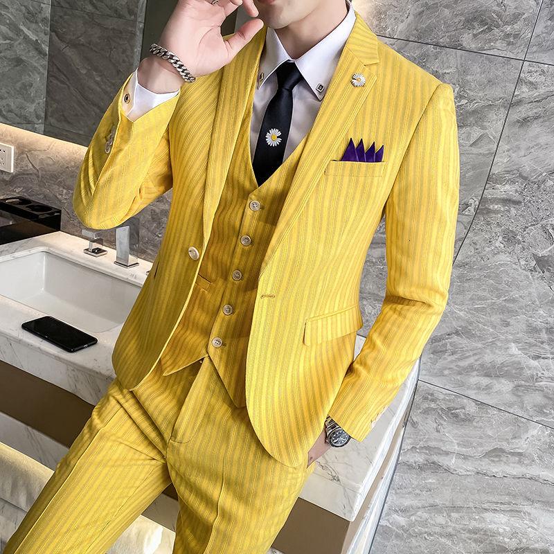 

3pcs Narrow Stripe Men Suit Design 2020 Yellow Pink Khaki Slim Suit Moking Homme Mariage Mens Wedding Suits Ternos Para Hombre