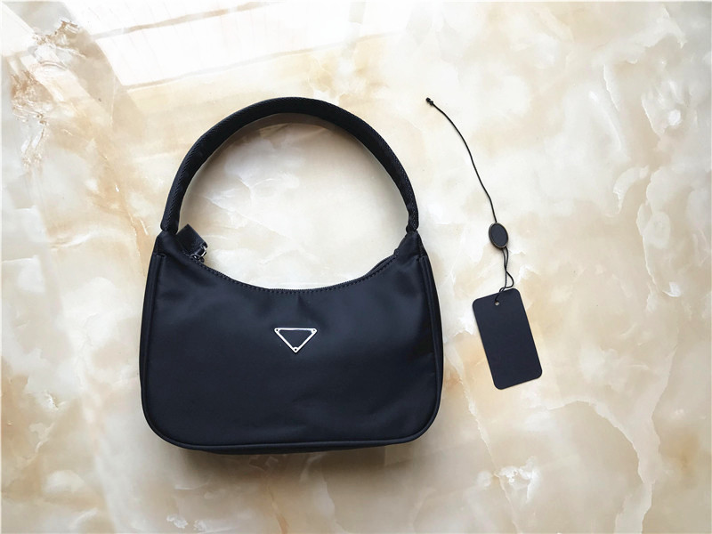 

Free Shipping Worldwide Classic Luxury MINI Matching Fabric Hobo Shoulder Bag Diagonal Bag The highest quality handbag size 20 cm, Make up the difference