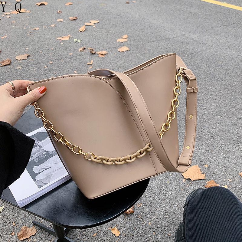 

Retro bucket bag fashion big bag lady shoulder luxury designer handbag casual solid color handbag chain, Black