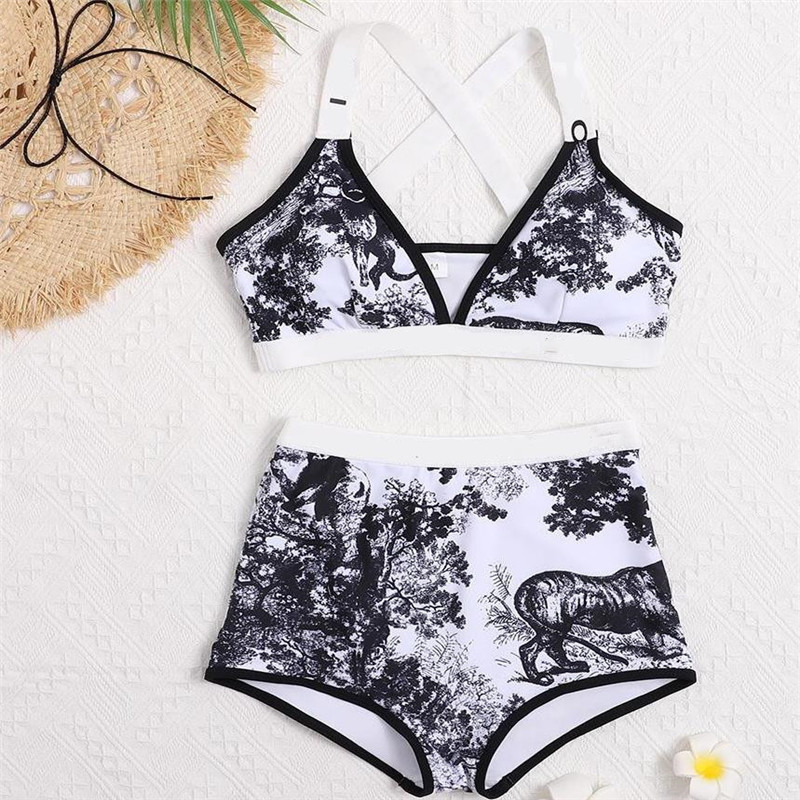

2020 Designer Bikinis Designer Swimwear Bikinis Women 2 piece Bras Sets Tankinis Fashion Luxury Swimsuit Sexy Lady Bathing Suit, White;black