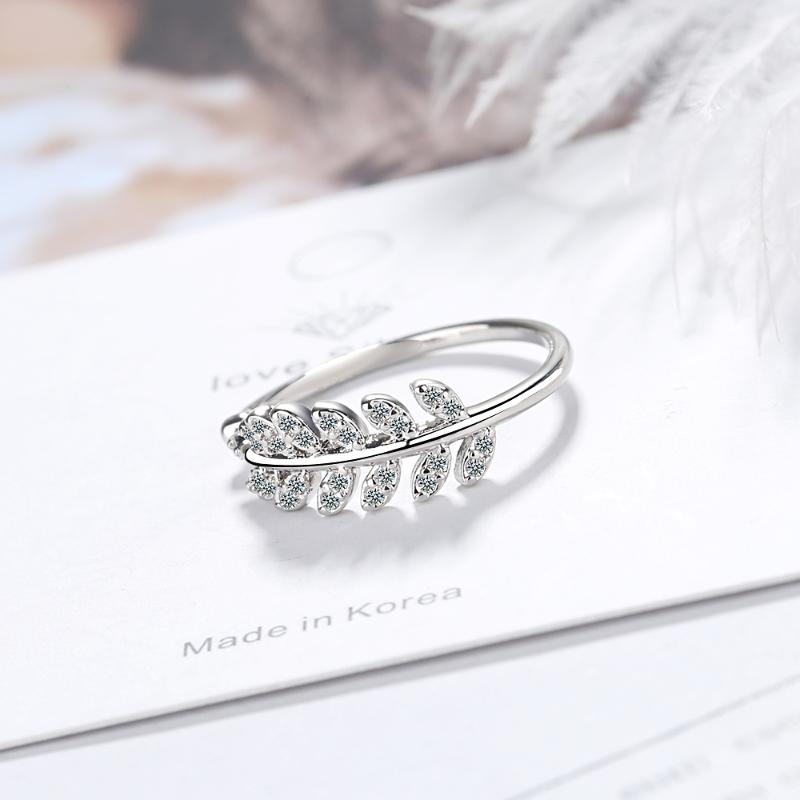 

Trendy Silver Color Minimalist Jewelry Clear CZ Olive Leaves Adjustable Rings For Women Girl Party Gifts S-R576