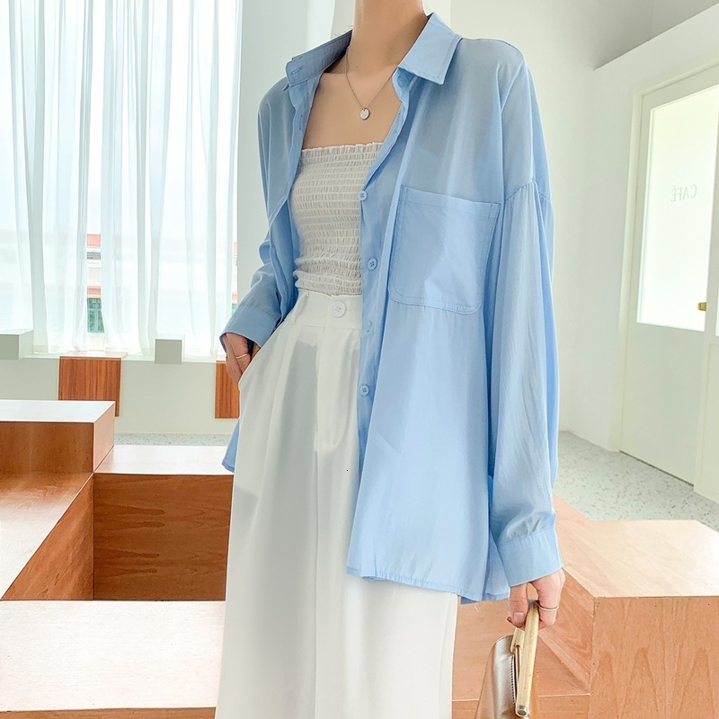 

2021 New Altering fashion two sides split button sun protection Korean manga solid color female shirt AO40, White