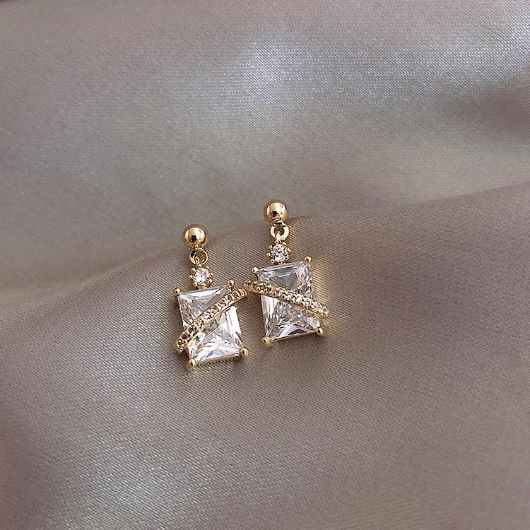 

2020 new design fashion jewelry high-grade copper inlaid zircon earrings simple elegant square party earrings for women