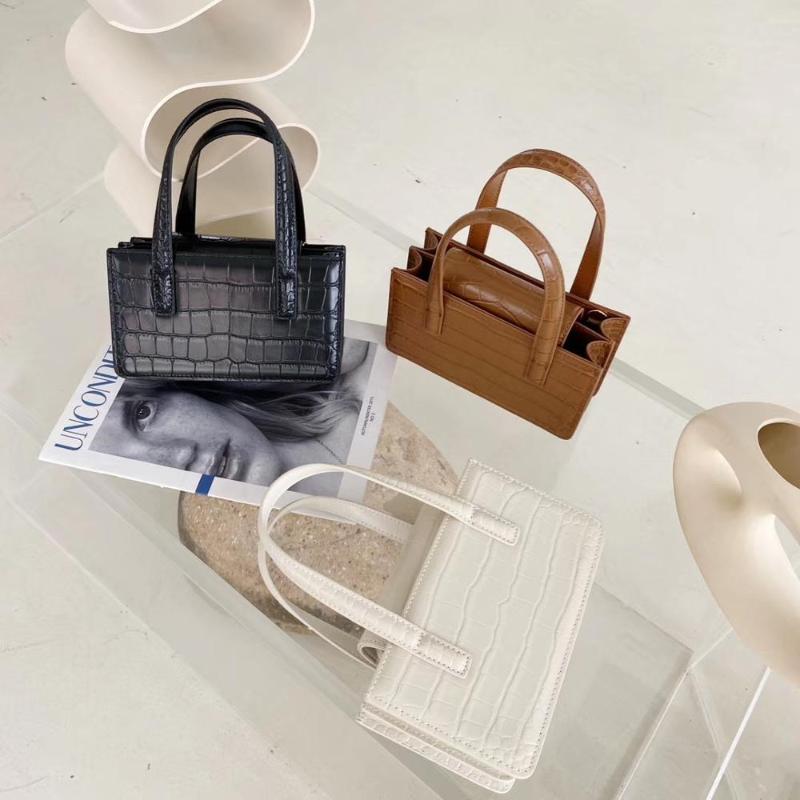 

Crocodile Pattern Leather Organ Bag Vintage Style Women Flap hand bag shoulder crossbody mini, Black