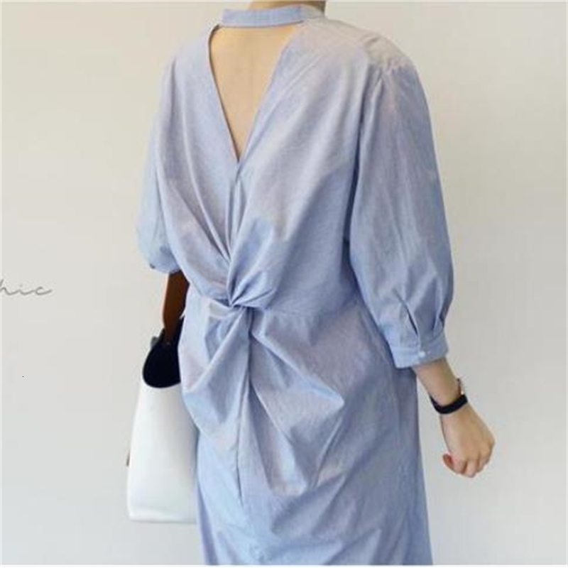 

2021 New Women Summer Fashion Classic Blue Striped Cross Lace-up Runway Woman Robe Femme Casual Loose Shirt V82q